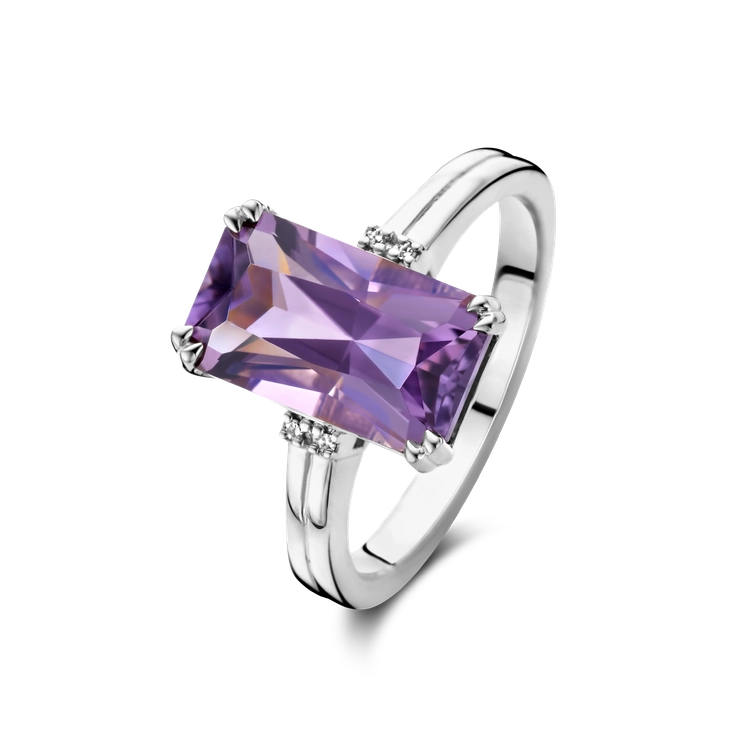 Plum Ring