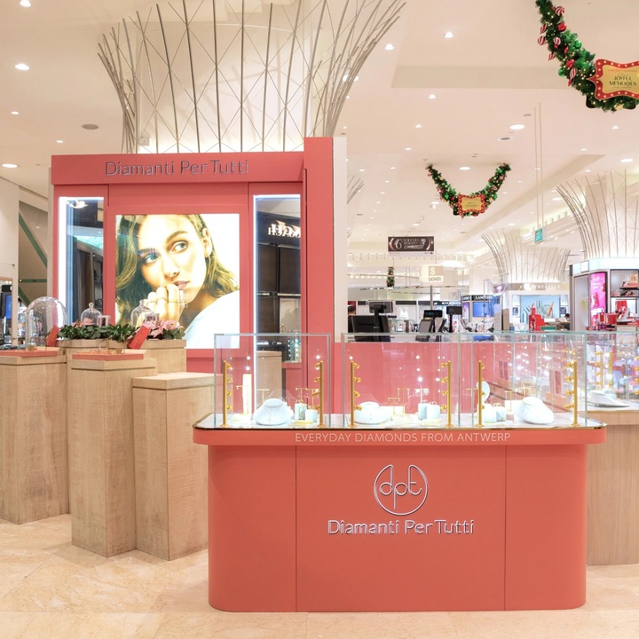 Takashimaya DPT SG